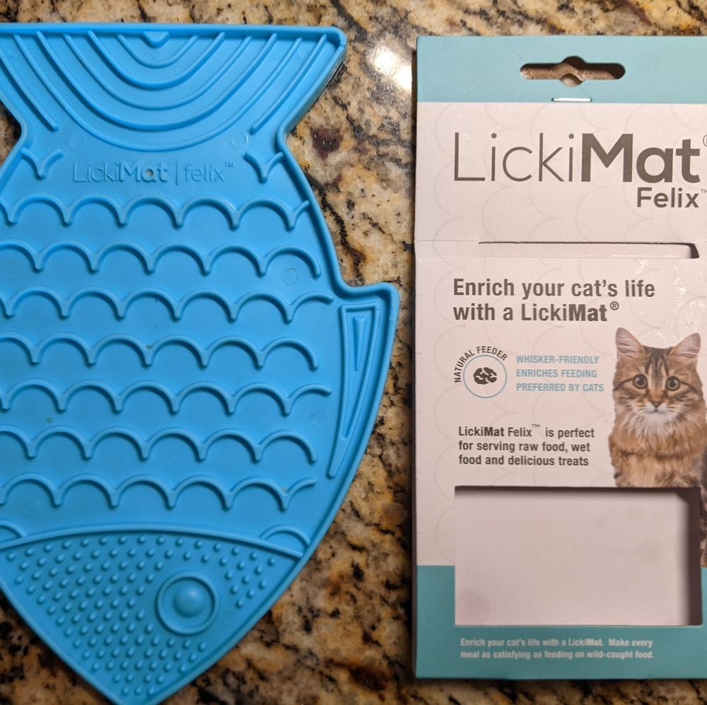 "LickiMat" wet cat food feeder - *used once*